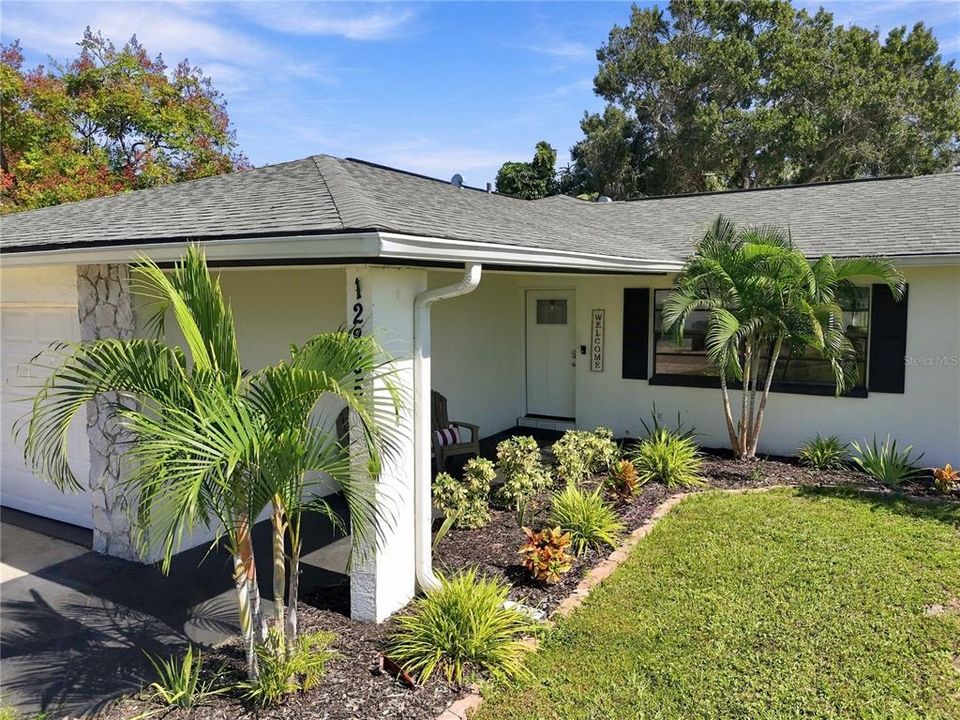 En Venta: $529,900 (4 camas, 2 baños, 1792 Pies cuadrados)