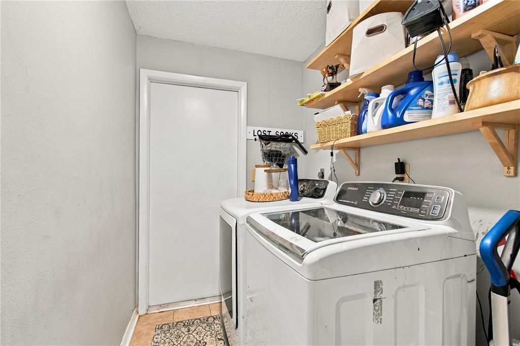 En Venta: $529,900 (4 camas, 2 baños, 1792 Pies cuadrados)