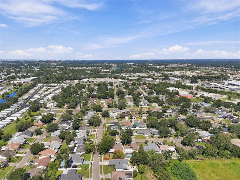 En Venta: $529,900 (4 camas, 2 baños, 1792 Pies cuadrados)