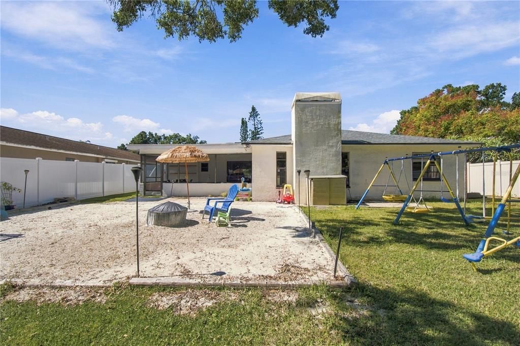 En Venta: $529,900 (4 camas, 2 baños, 1792 Pies cuadrados)