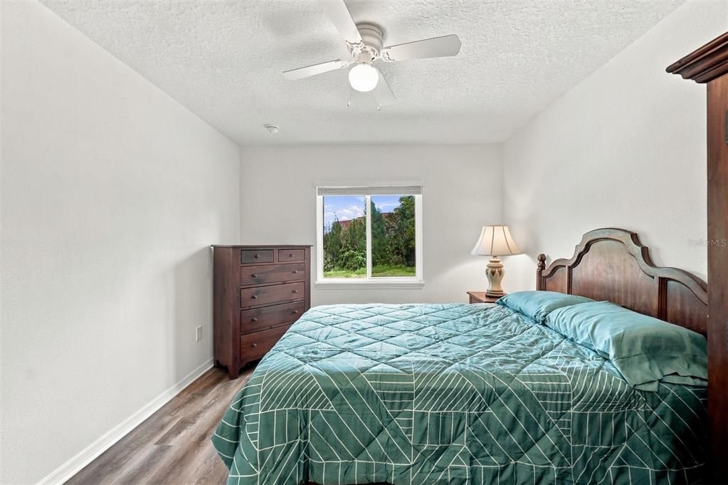 For Sale: $399,000 (3 beds, 2 baths, 1656 Square Feet)