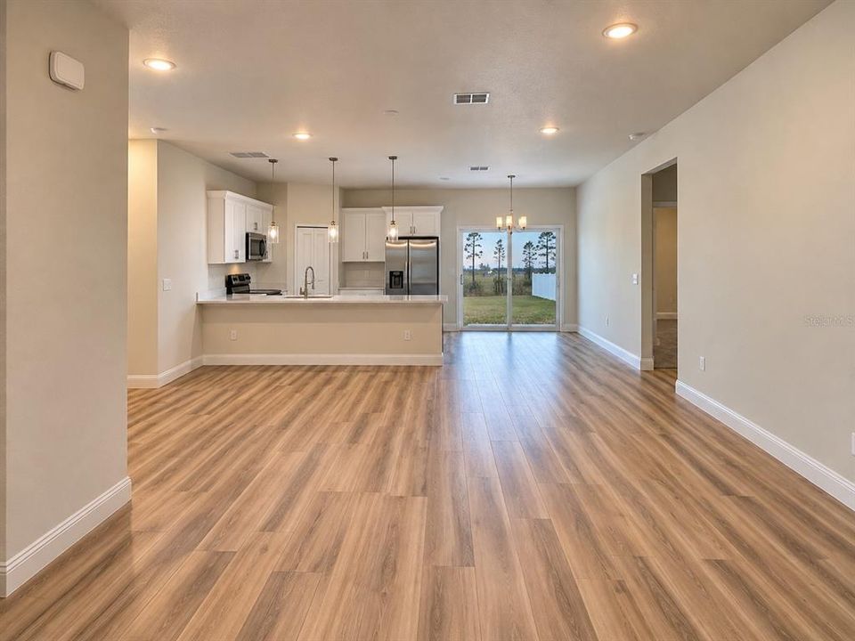 For Sale: $336,995 (4 beds, 3 baths, 1865 Square Feet)