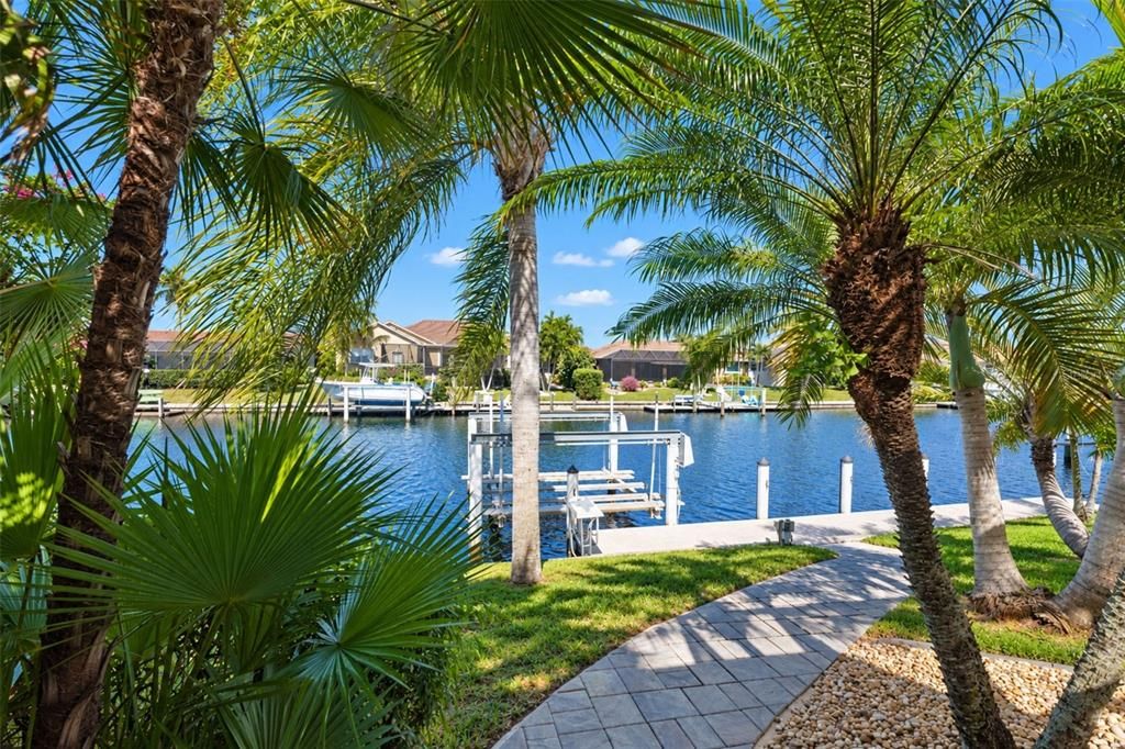 For Sale: $849,000 (3 beds, 2 baths, 2346 Square Feet)