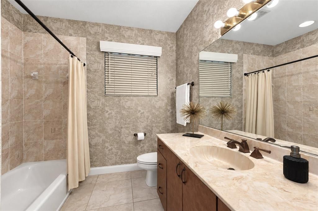 For Sale: $849,000 (3 beds, 2 baths, 2346 Square Feet)