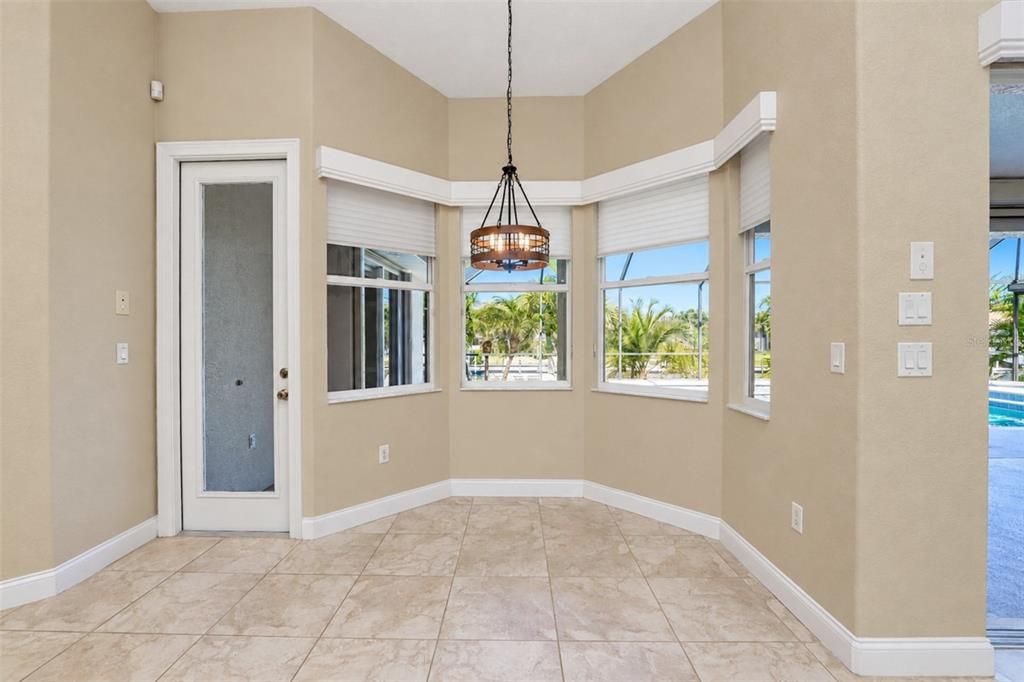 For Sale: $849,000 (3 beds, 2 baths, 2346 Square Feet)