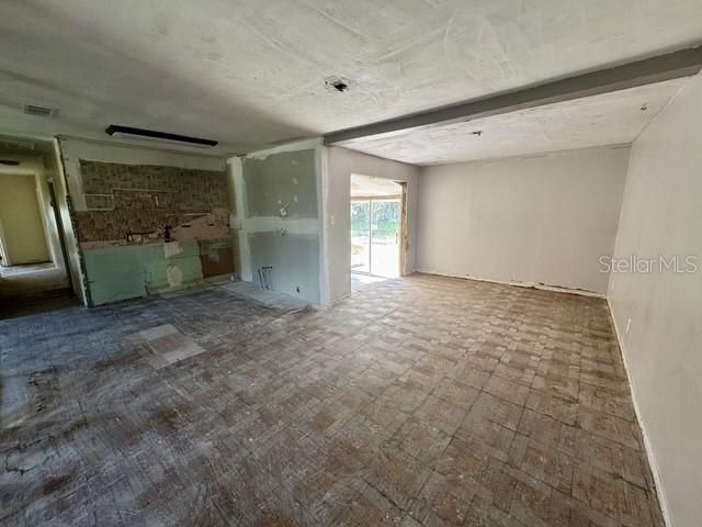На продажу: $250,000 (3 спален, 2 ванн, 1971 Квадратных фут)