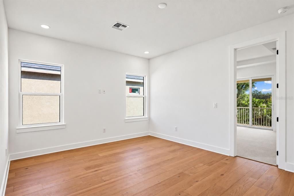 For Sale: $829,000 (3 beds, 2 baths, 2172 Square Feet)