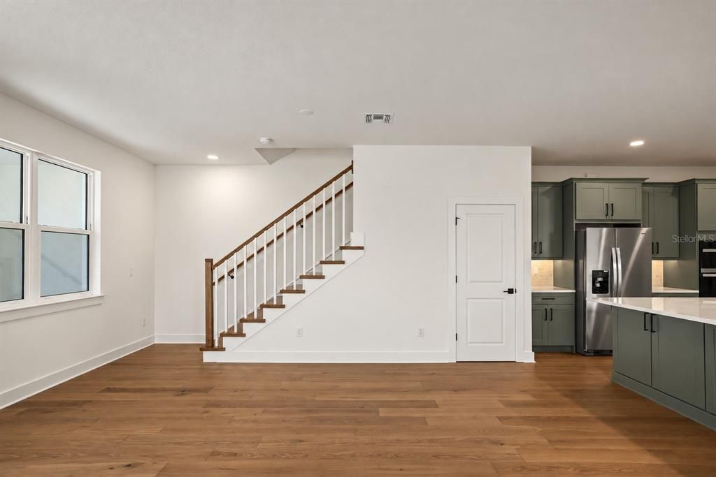 For Sale: $829,000 (3 beds, 2 baths, 2172 Square Feet)