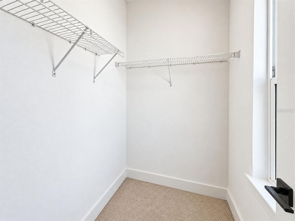 For Sale: $829,000 (3 beds, 2 baths, 2172 Square Feet)