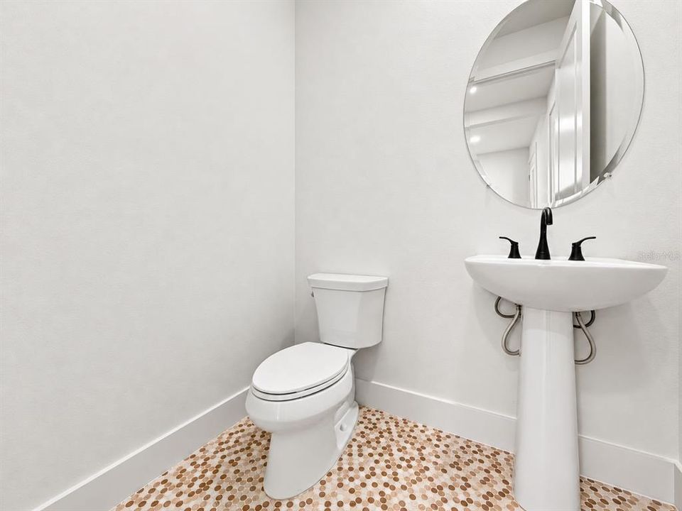 For Sale: $829,000 (3 beds, 2 baths, 2172 Square Feet)