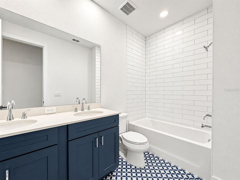 For Sale: $829,000 (3 beds, 2 baths, 2172 Square Feet)