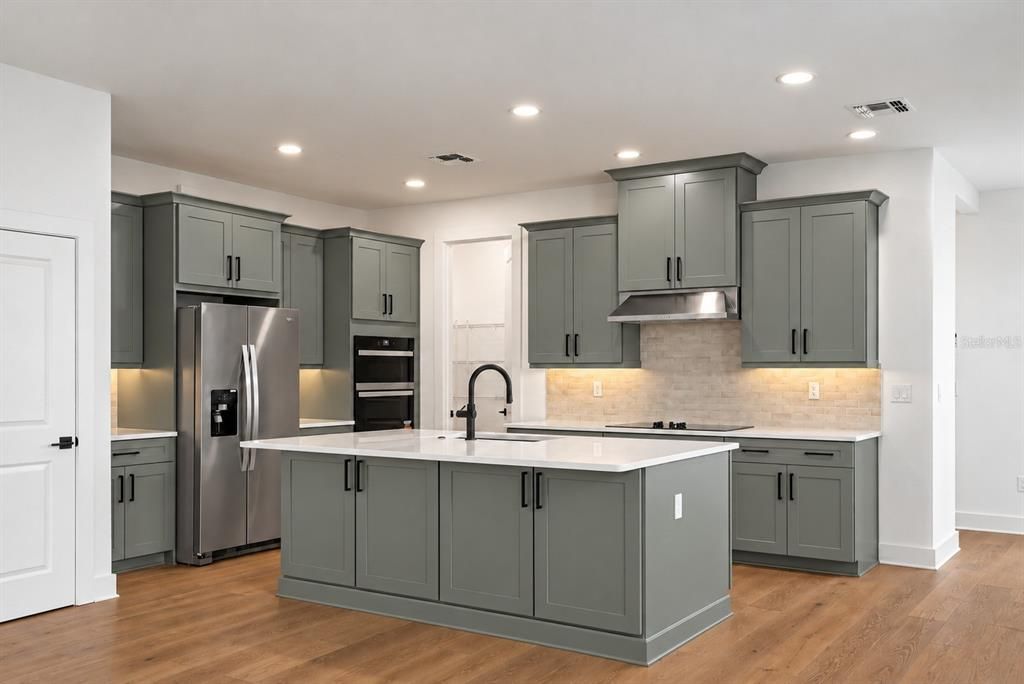 For Sale: $829,000 (3 beds, 2 baths, 2172 Square Feet)
