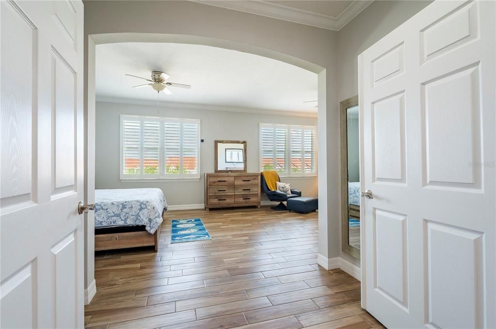 For Sale: $1,099,000 (3 beds, 3 baths, 2873 Square Feet)