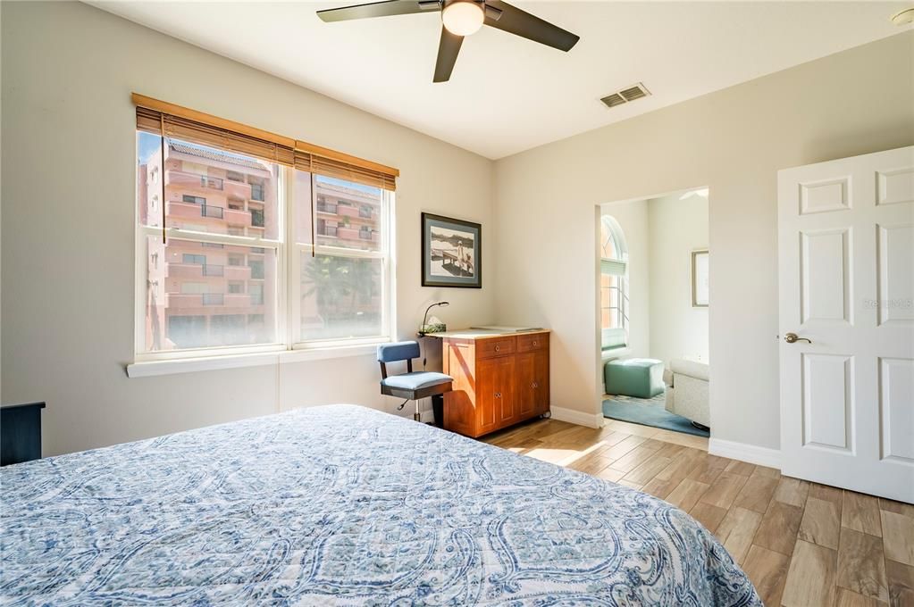 For Sale: $1,099,000 (3 beds, 3 baths, 2873 Square Feet)