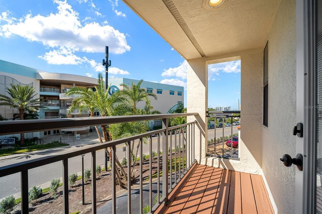 For Sale: $499,900 (2 beds, 2 baths, 1728 Square Feet)