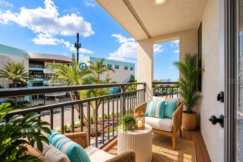 For Sale: $499,900 (2 beds, 2 baths, 1728 Square Feet)