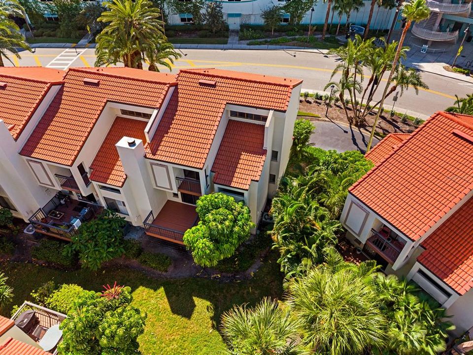 For Sale: $499,900 (2 beds, 2 baths, 1728 Square Feet)