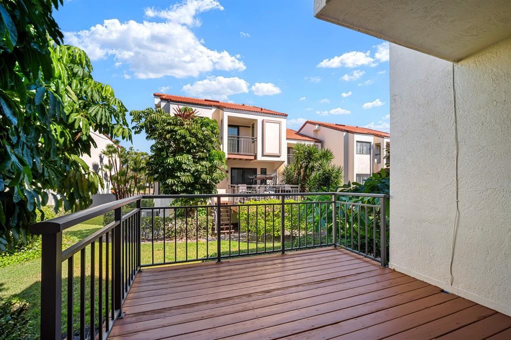 For Sale: $499,900 (2 beds, 2 baths, 1728 Square Feet)