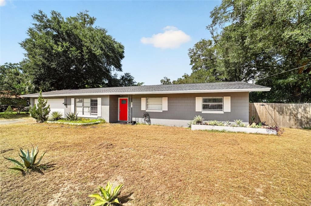 For Sale: $272,000 (3 beds, 2 baths, 1412 Square Feet)