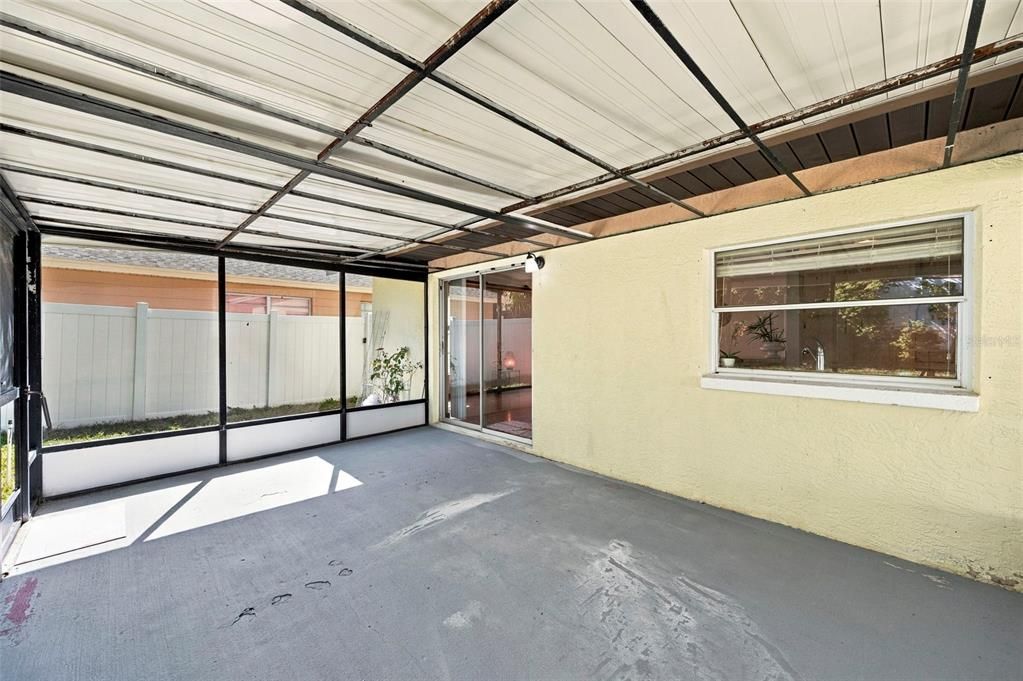 For Sale: $400,000 (3 beds, 2 baths, 1391 Square Feet)
