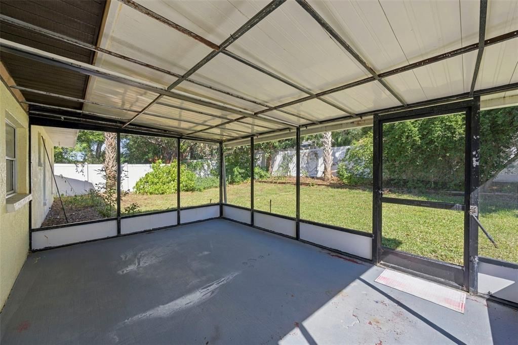 For Sale: $400,000 (3 beds, 2 baths, 1391 Square Feet)