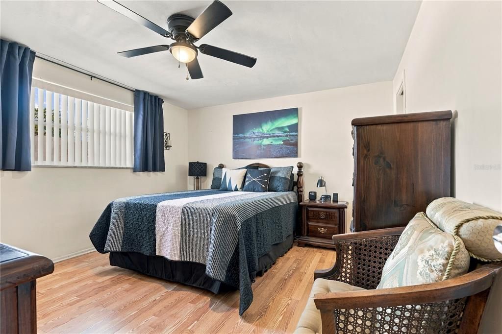 For Sale: $270,000 (3 beds, 2 baths, 1508 Square Feet)