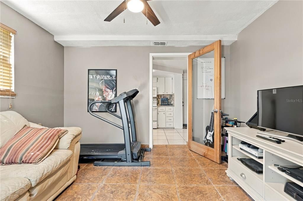 For Sale: $270,000 (3 beds, 2 baths, 1508 Square Feet)