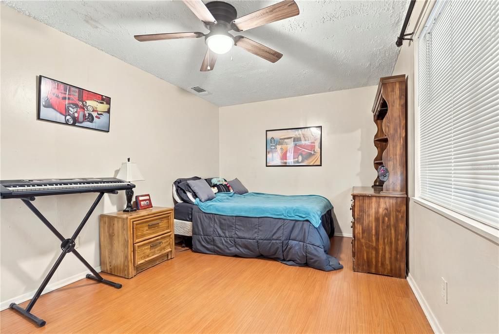 For Sale: $270,000 (3 beds, 2 baths, 1508 Square Feet)
