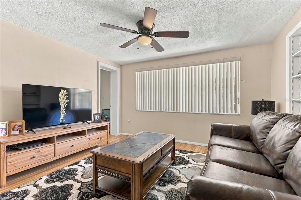 For Sale: $270,000 (3 beds, 2 baths, 1508 Square Feet)