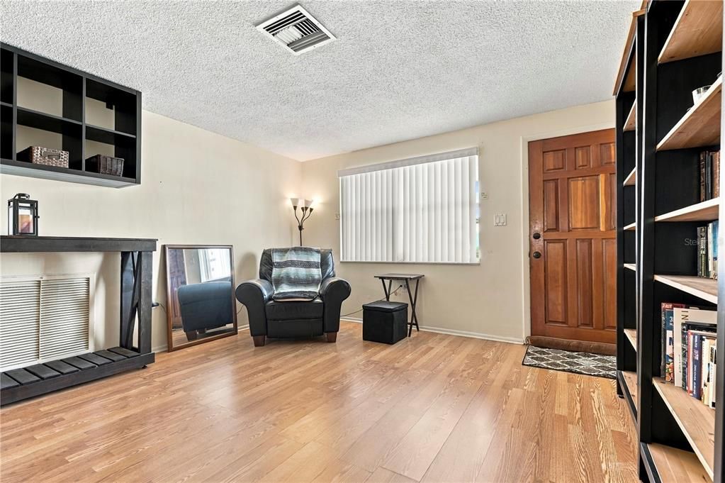 For Sale: $270,000 (3 beds, 2 baths, 1508 Square Feet)