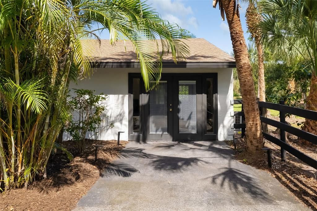 En Venta: $1,100,000 (4 camas, 3 baños, 2770 Pies cuadrados)
