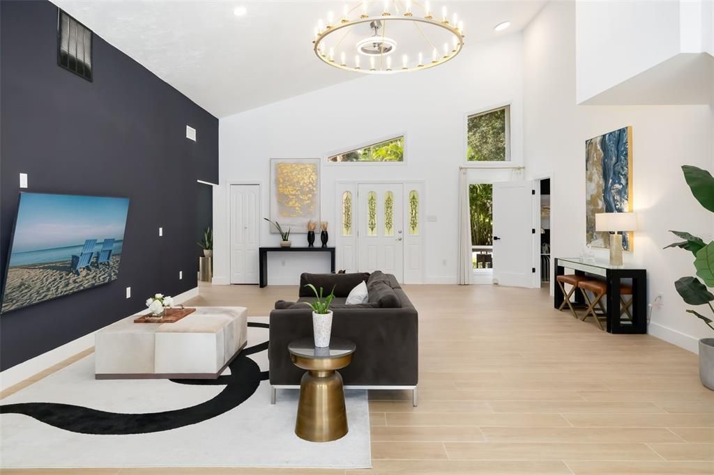 En Venta: $1,100,000 (4 camas, 3 baños, 2770 Pies cuadrados)