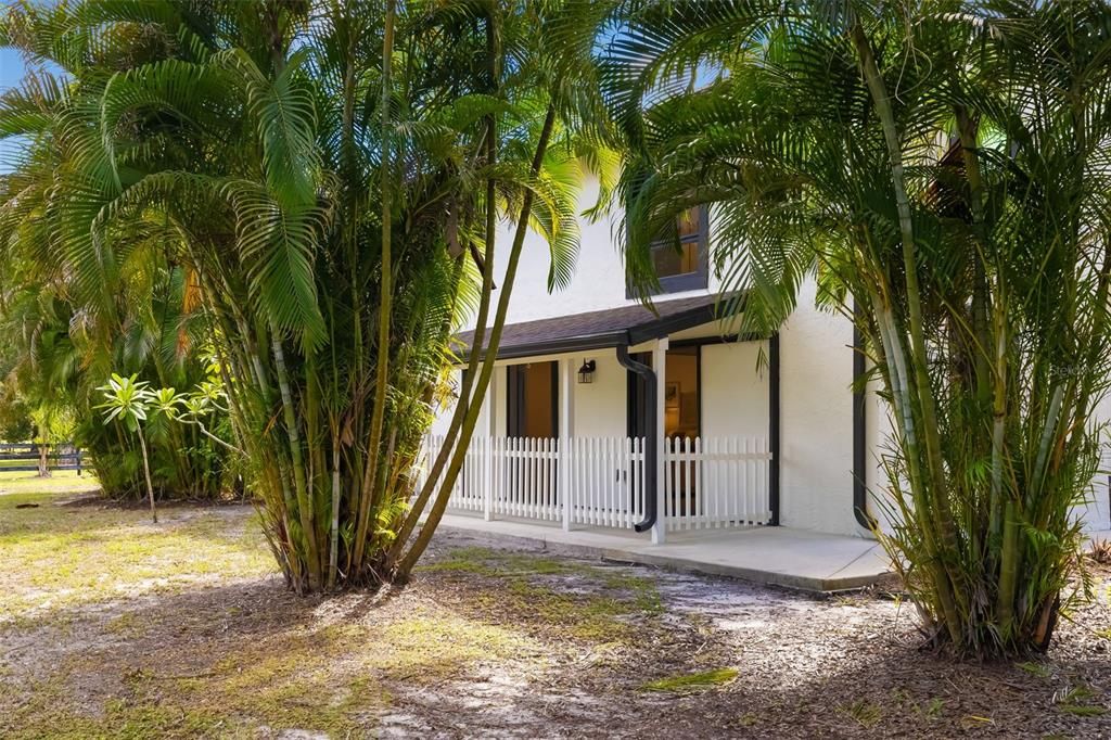 En Venta: $1,100,000 (4 camas, 3 baños, 2770 Pies cuadrados)
