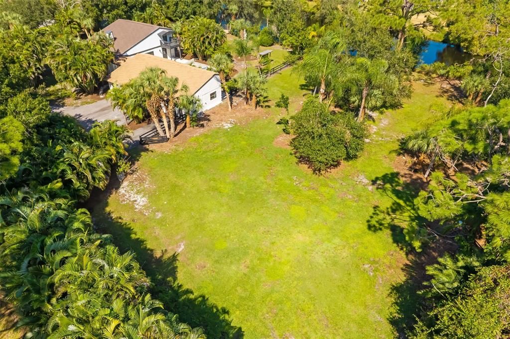 En Venta: $1,100,000 (4 camas, 3 baños, 2770 Pies cuadrados)