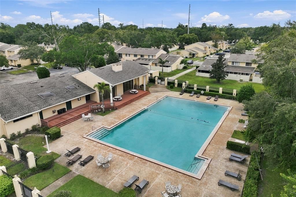 For Sale: $158,000 (1 beds, 1 baths, 923 Square Feet)