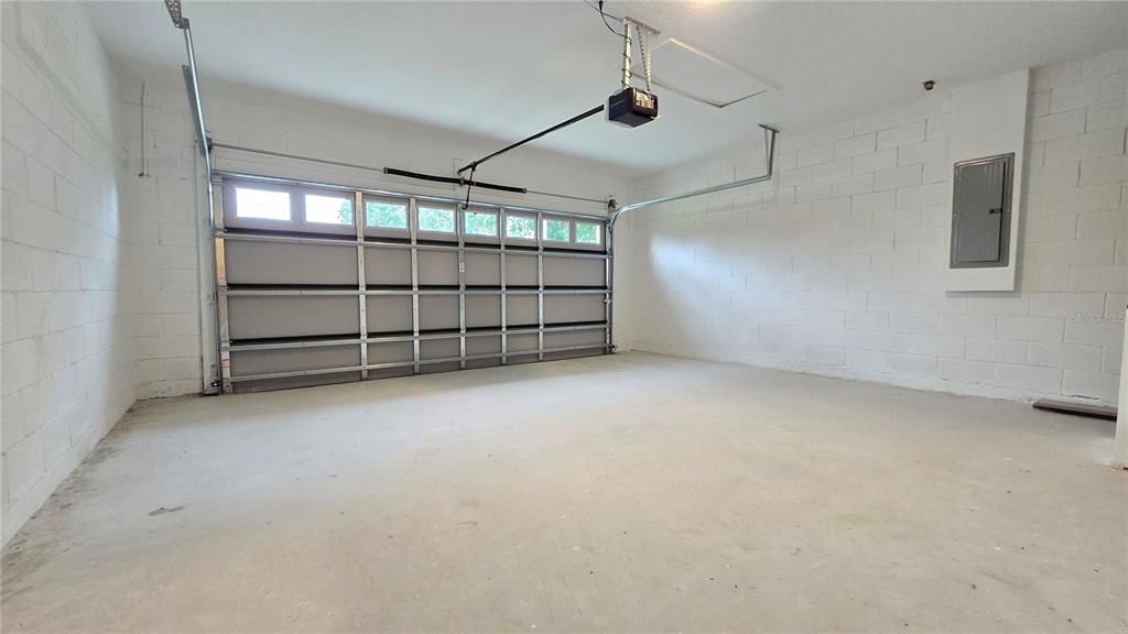 For Sale: $303,000 (3 beds, 2 baths, 1450 Square Feet)