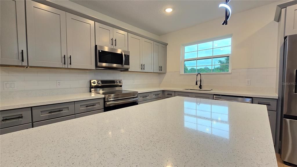 For Sale: $303,000 (3 beds, 2 baths, 1450 Square Feet)