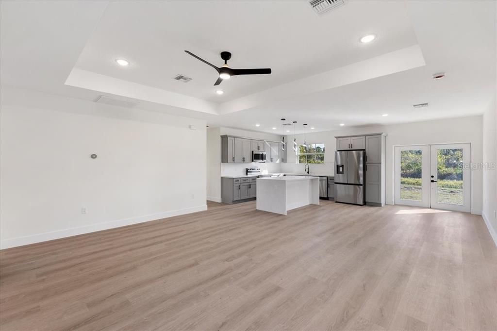 For Sale: $303,000 (3 beds, 2 baths, 1450 Square Feet)