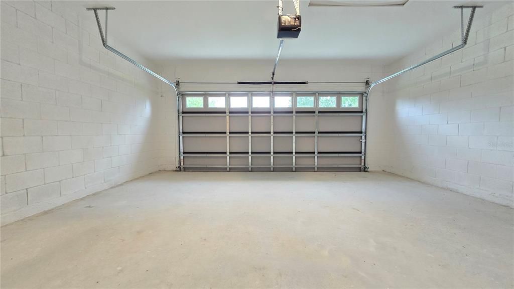 For Sale: $303,000 (3 beds, 2 baths, 1450 Square Feet)