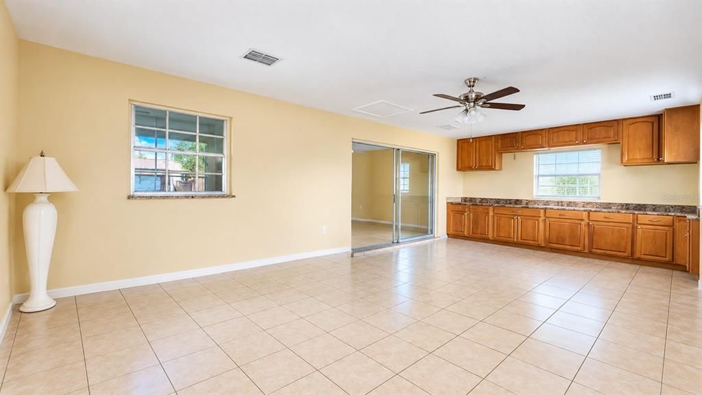 For Sale: $224,900 (3 beds, 2 baths, 1455 Square Feet)