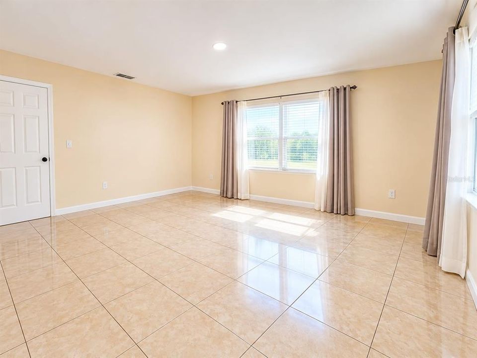 For Sale: $224,900 (3 beds, 2 baths, 1455 Square Feet)