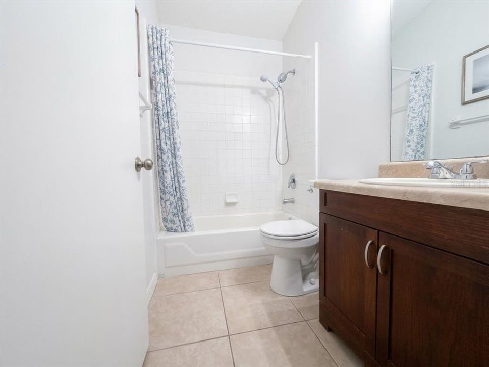 На продажу: $299,999 (3 спален, 2 ванн, 1146 Квадратных фут)