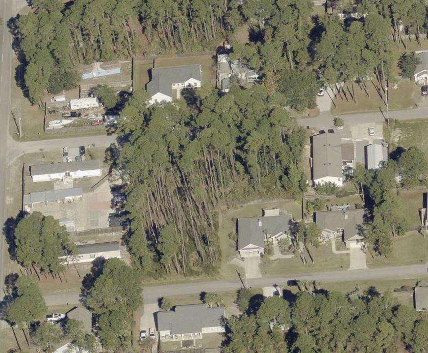 En Venta: $150,000 (0.27 acres)