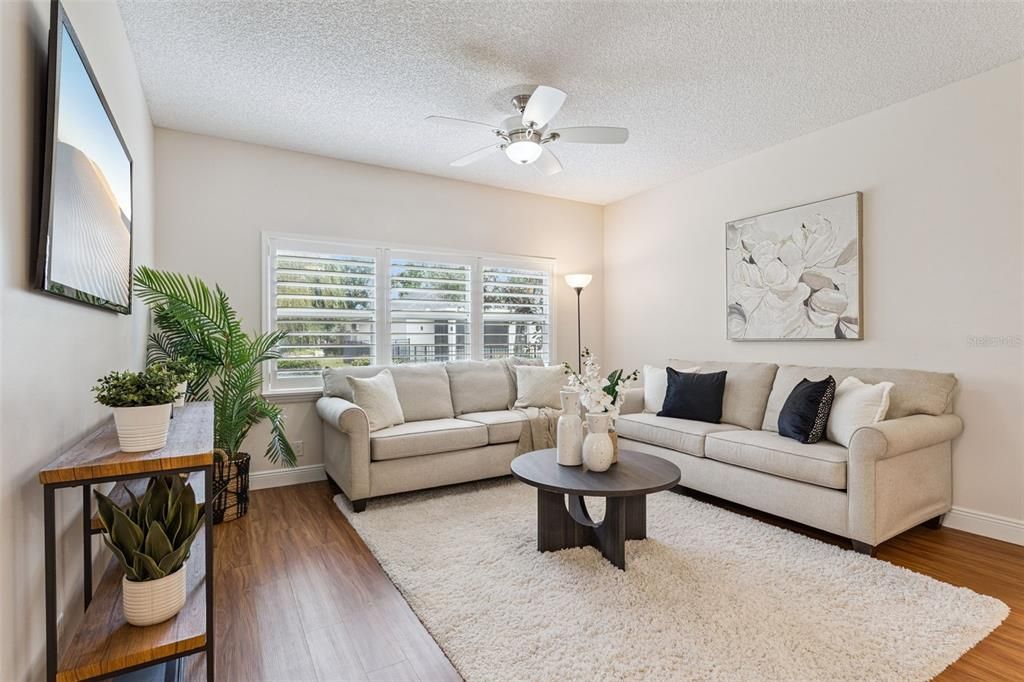 For Sale: $375,000 (3 beds, 2 baths, 2076 Square Feet)