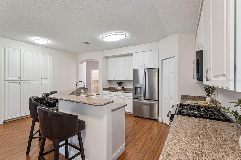 For Sale: $375,000 (3 beds, 2 baths, 2076 Square Feet)