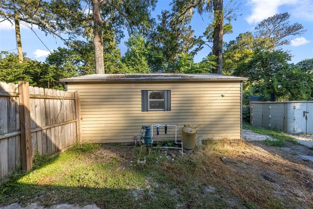 For Sale: $189,000 (3 beds, 1 baths, 1316 Square Feet)