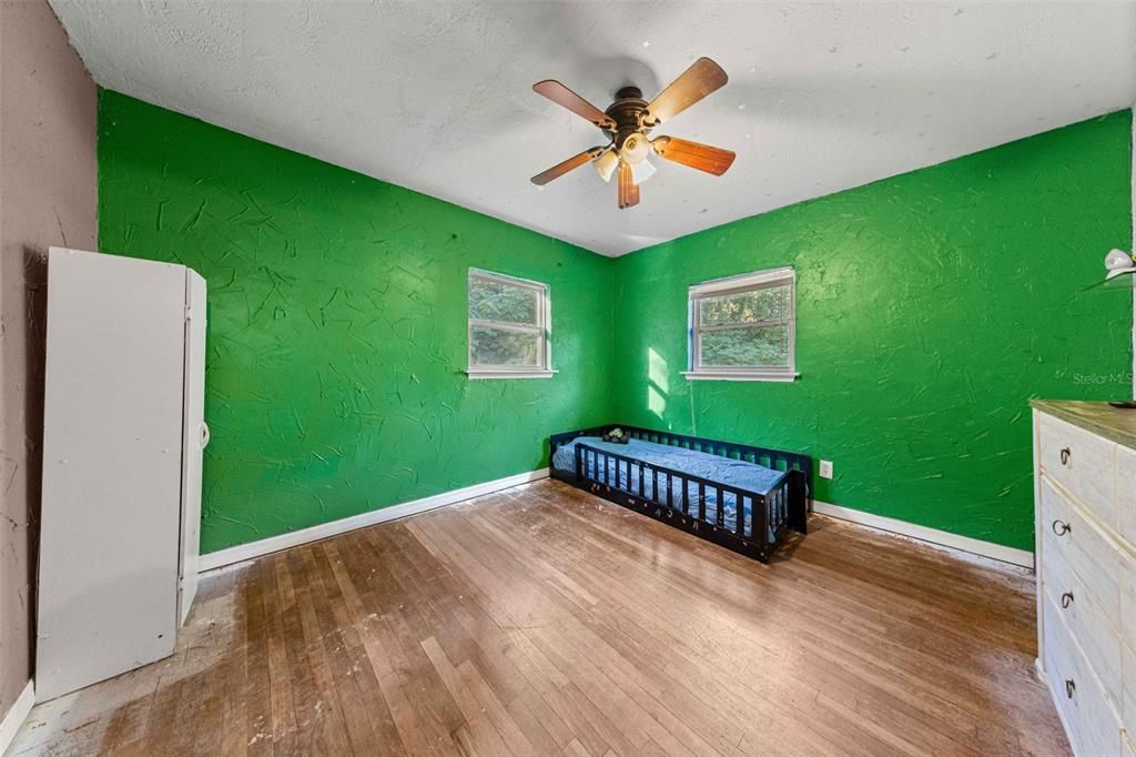 For Sale: $189,000 (3 beds, 1 baths, 1316 Square Feet)