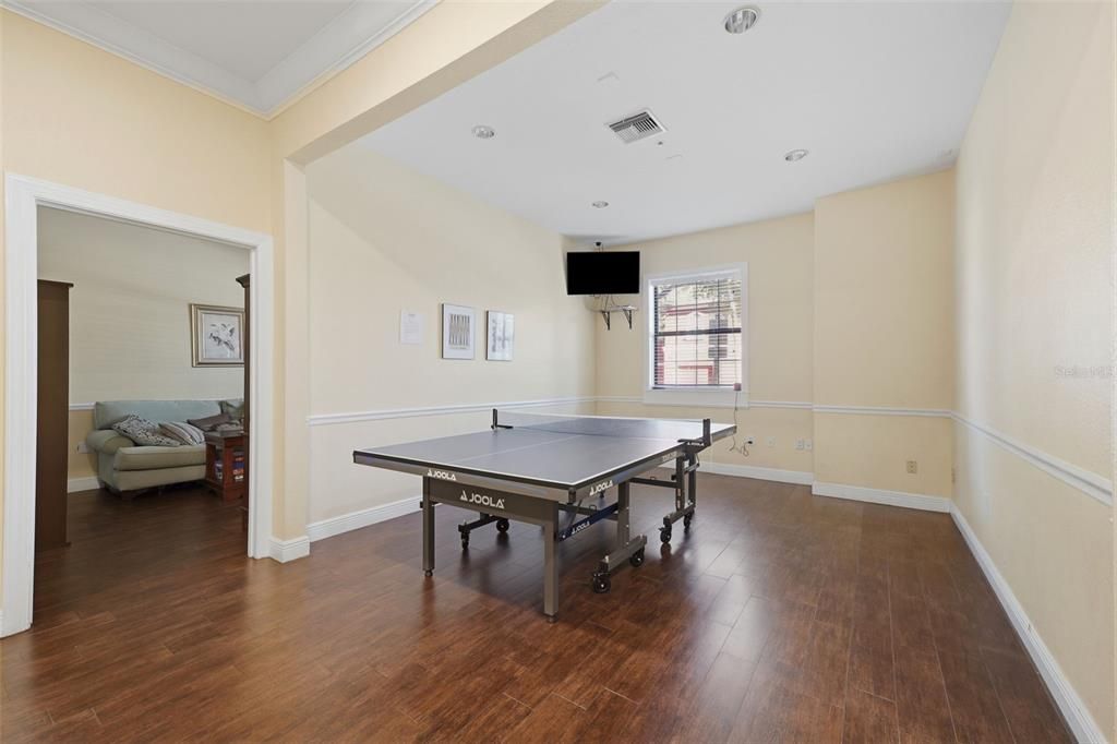 For Sale: $282,900 (2 beds, 2 baths, 1155 Square Feet)
