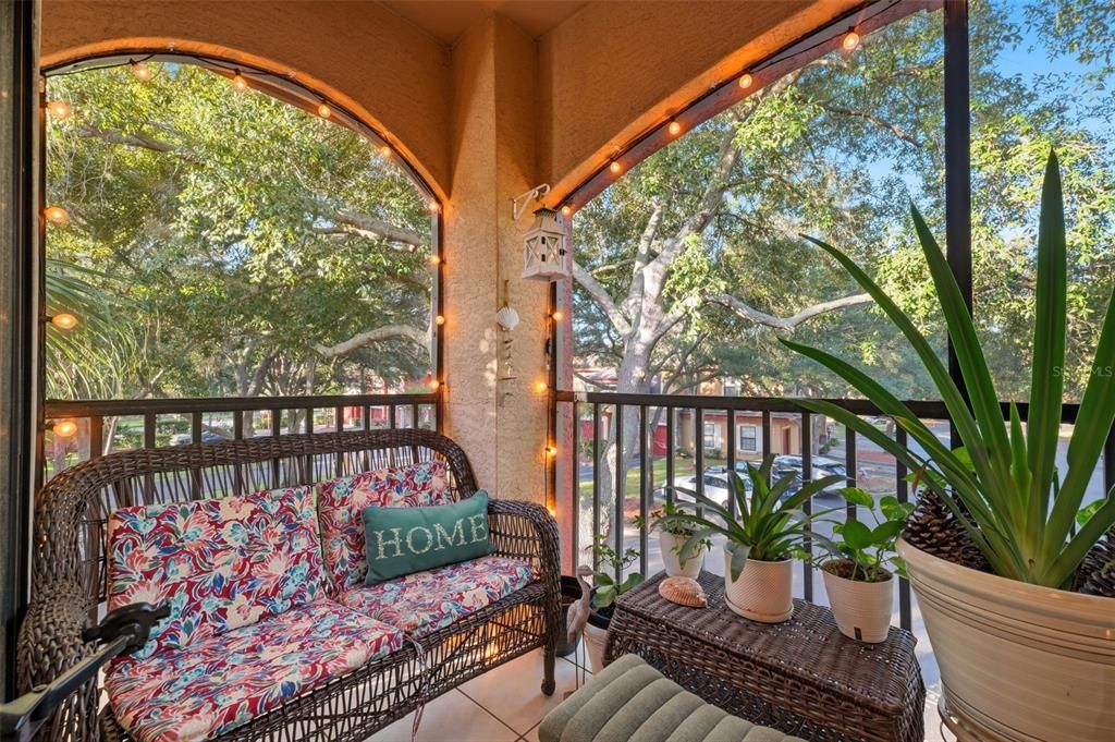 For Sale: $282,900 (2 beds, 2 baths, 1155 Square Feet)