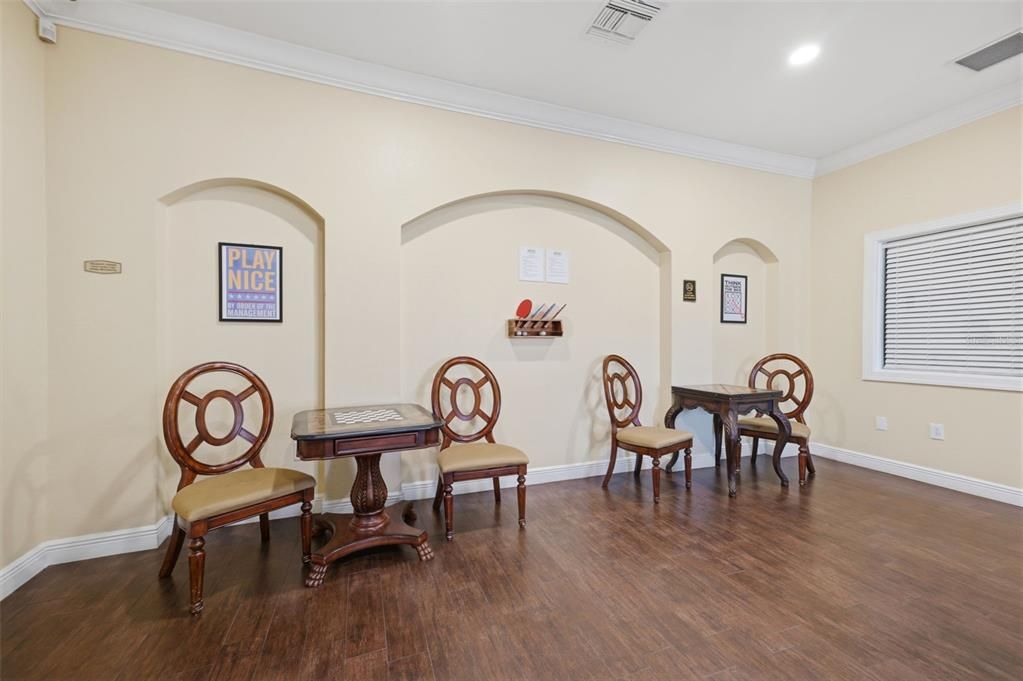 For Sale: $282,900 (2 beds, 2 baths, 1155 Square Feet)